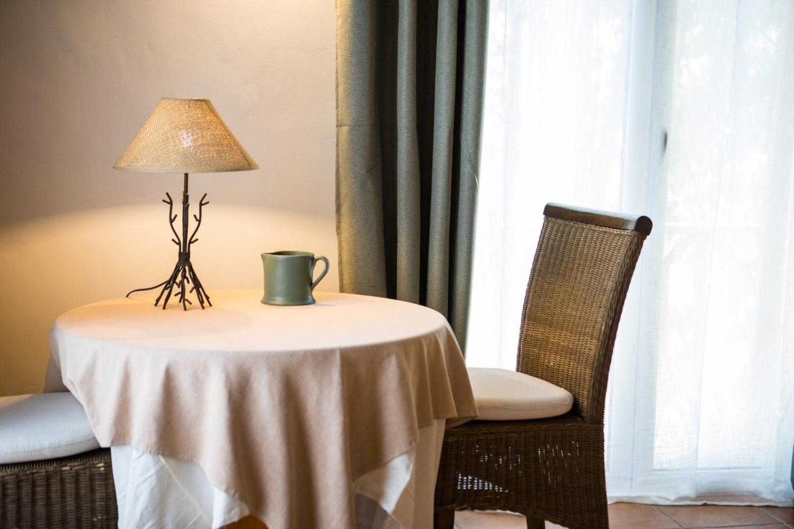 In Provence Hotel - Experience Atypique Venelles Luaran gambar
