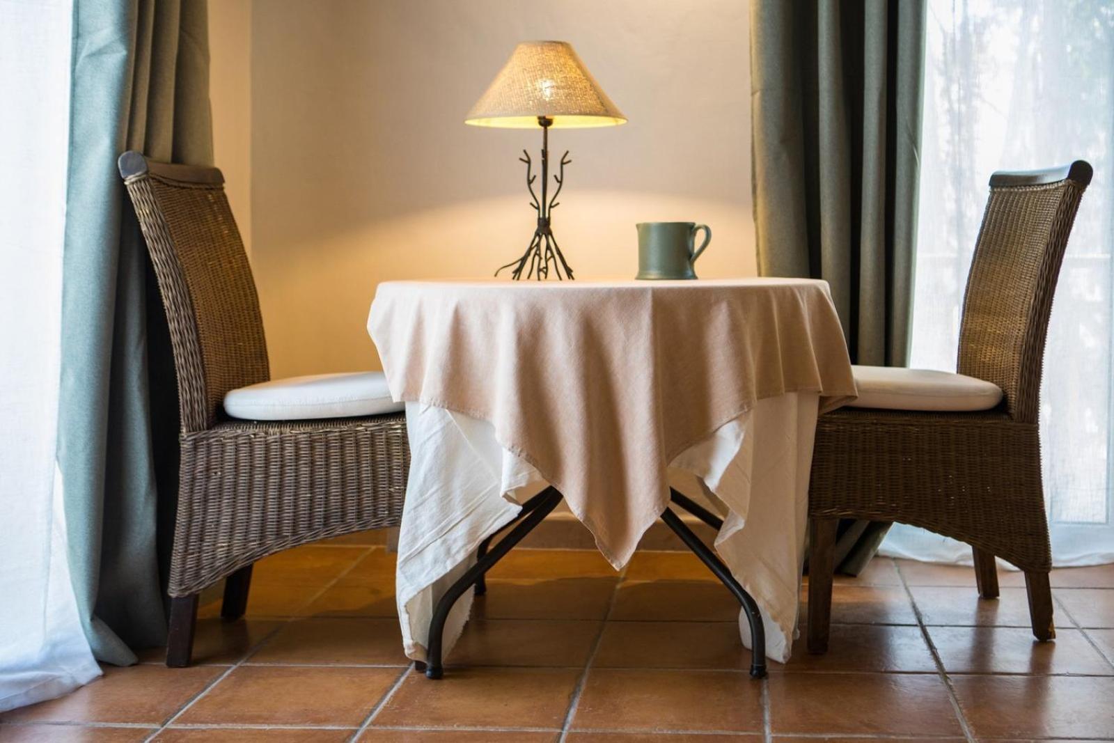 In Provence Hotel - Experience Atypique Venelles Luaran gambar