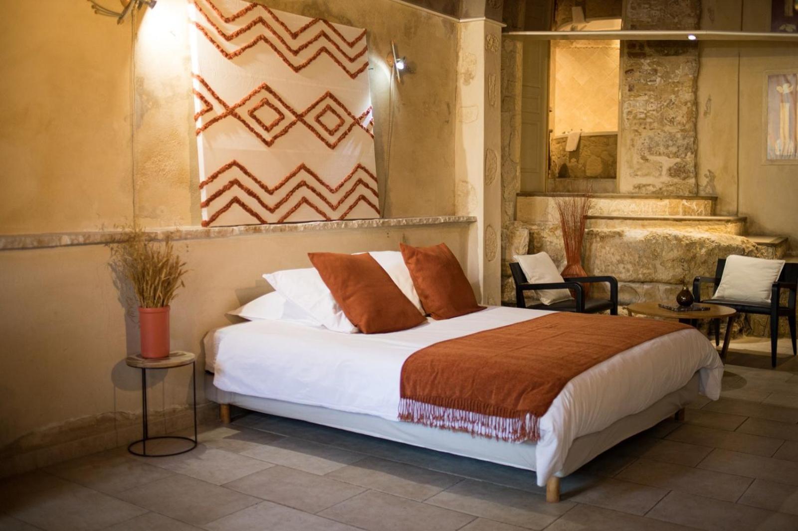 In Provence Hotel - Experience Atypique Venelles Luaran gambar