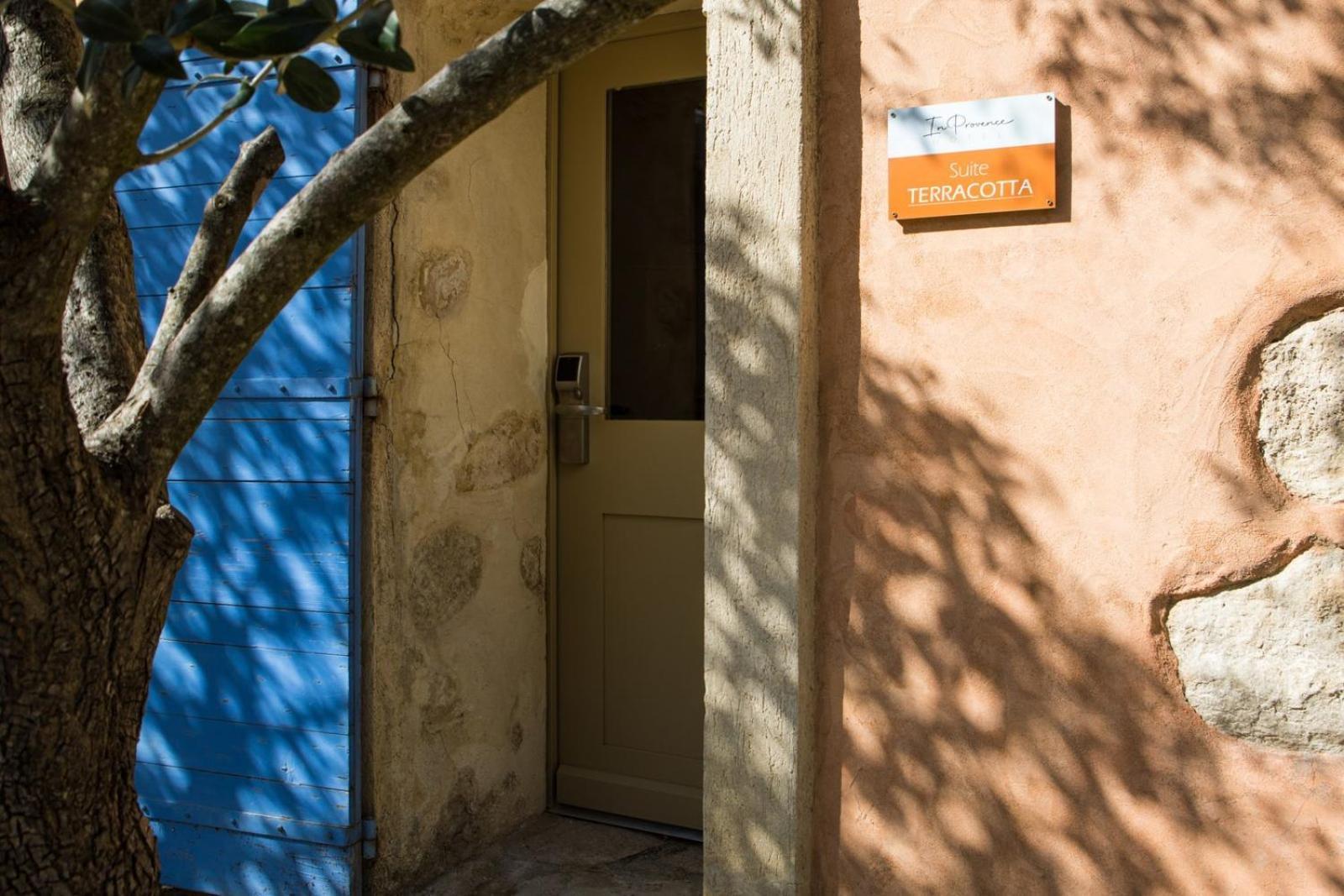 In Provence Hotel - Experience Atypique Venelles Luaran gambar