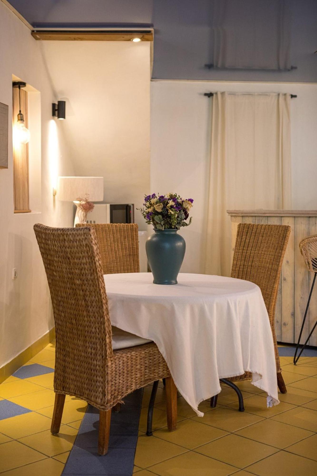 In Provence Hotel - Experience Atypique Venelles Luaran gambar