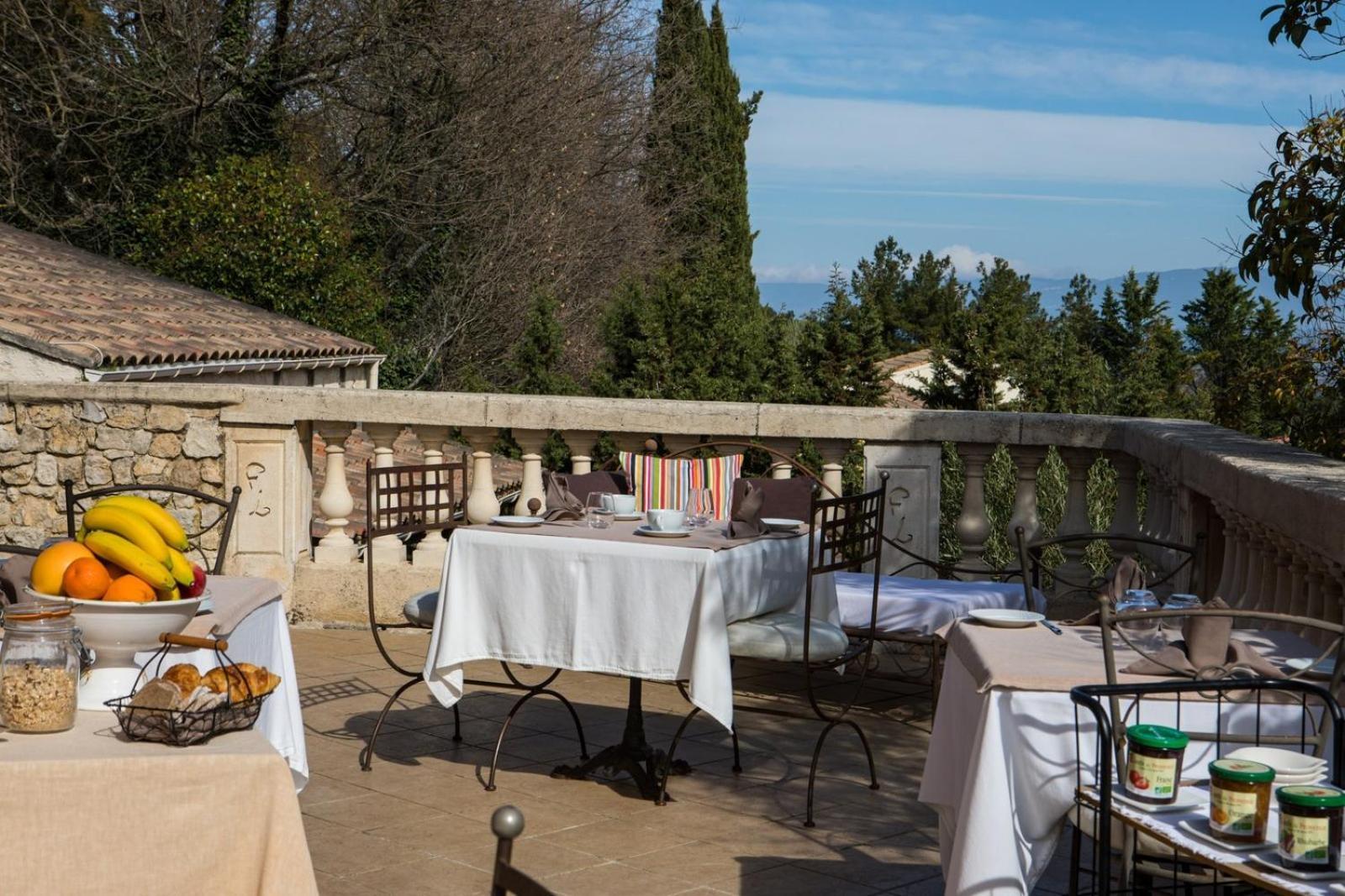 In Provence Hotel - Experience Atypique Venelles Luaran gambar